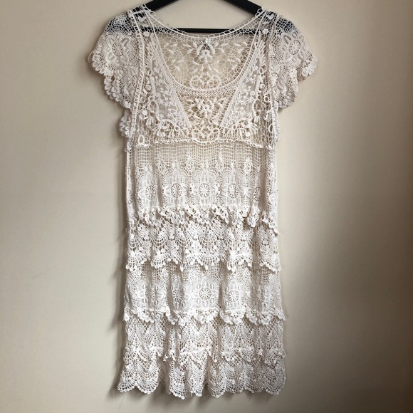 CREAM lace and crochet overlay - Picture 3 of 6